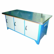 Bancada fechada 3 portas